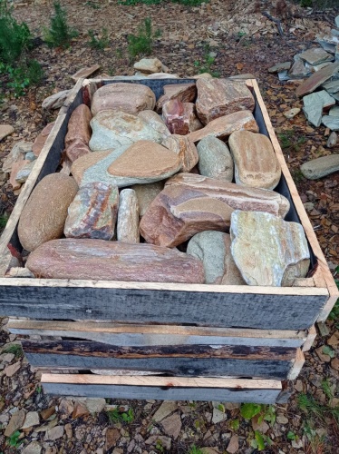 Златолит жёлтый, жёлто-зелёный глыбки и валуны для ланшафтного дизайна купить в Апрелевке