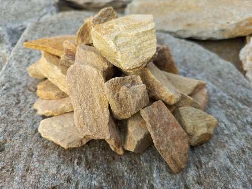 Златолит жёлтый декоративная каменная крошка купить в Апрелевке