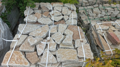 Гранитный плитняк галтованный для парковки купить в Апрелевке