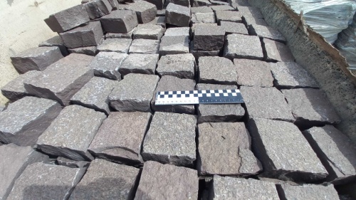 Лемезит колотая брусчатка 10 * 10 см. для парковки купить в Апрелевке